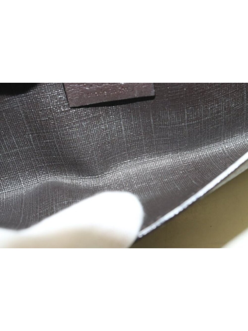 Gucci Guccissima Leather Bifold Wallet - Picture 6 of 7